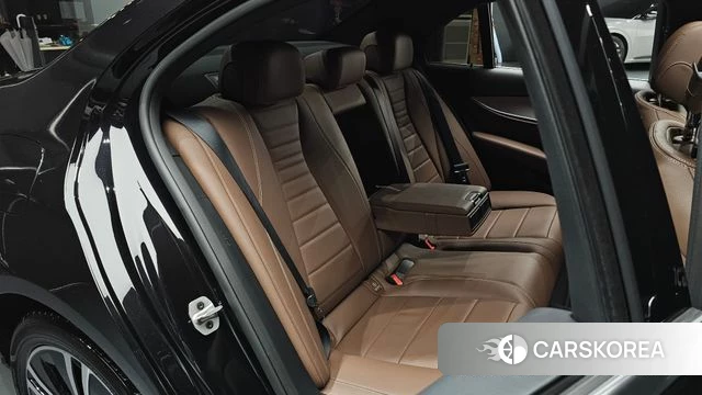 Mercedes-Benz E-Class W213 2021 Черный из Кореи, фото 2