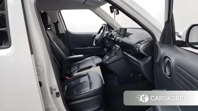 Hyundai Casper 2023 Белый из Кореи, фото 2
