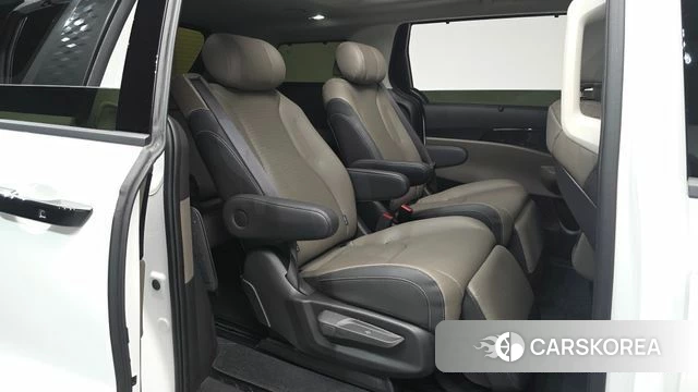 Kia The New Carnival 4th Generation 2025 Белый из Кореи, фото 2