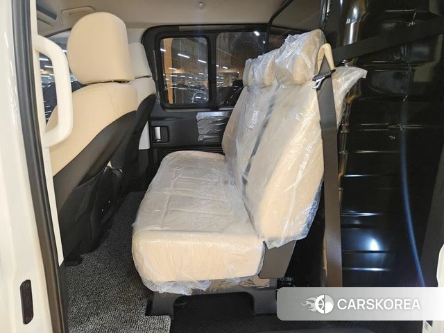 Hyundai The New Staria 2026 Белый из Кореи, фото 2