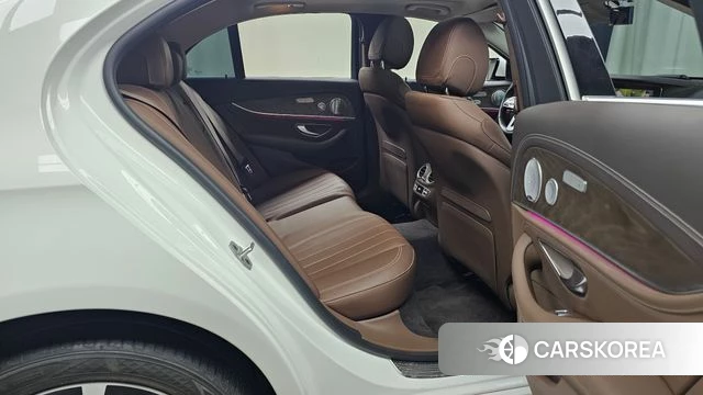 Mercedes-Benz E-Class W213 2020 Белый из Кореи, фото 2