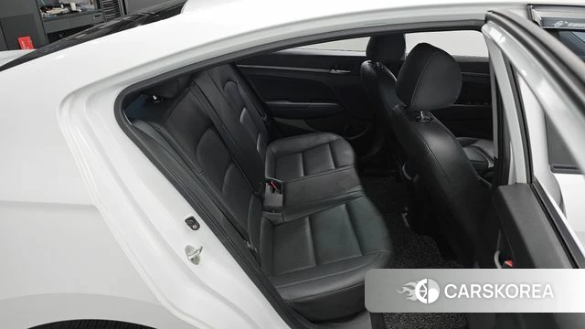Hyundai Avante AD 2018 Белый из Кореи, фото 2