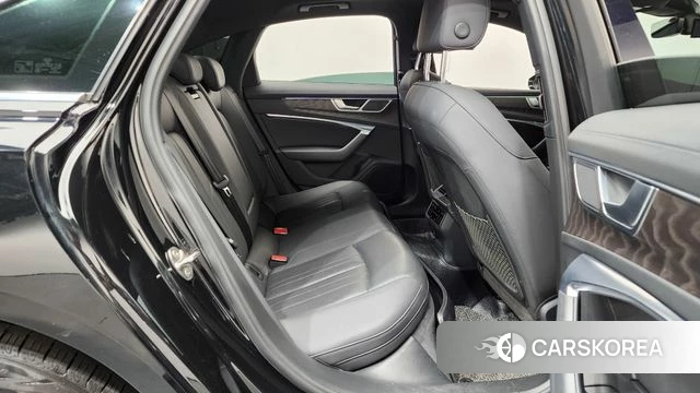 Audi A6 (C8) 2021 Черный из Кореи, фото 2