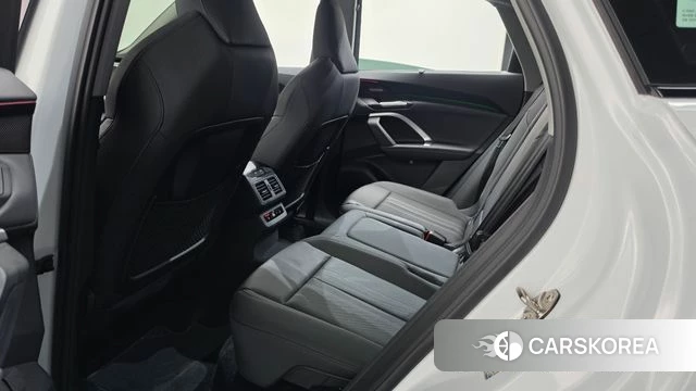 Audi Q5 (80A) 2025 Белый из Кореи, фото 2