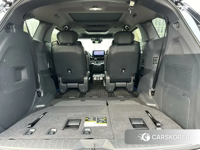 Toyota Granvia 2023 Черный из Китая, фото 2