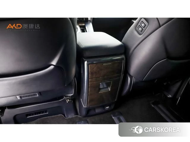 Toyota Vellfire 2021 Белый из Китая, фото 2