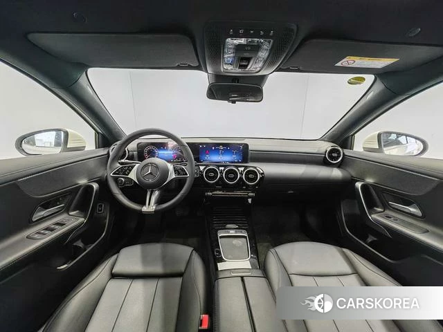 Mercedes-Benz A-Class 2025 Белый из Китая, фото 2