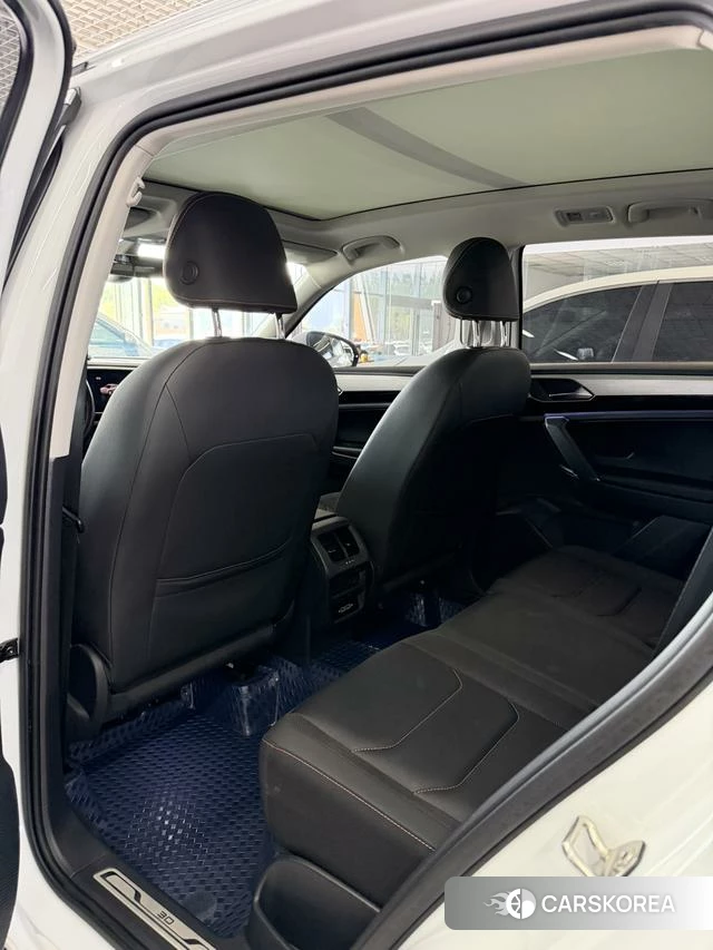 Volkswagen Tayron 2021 Белый из Китая, фото 2