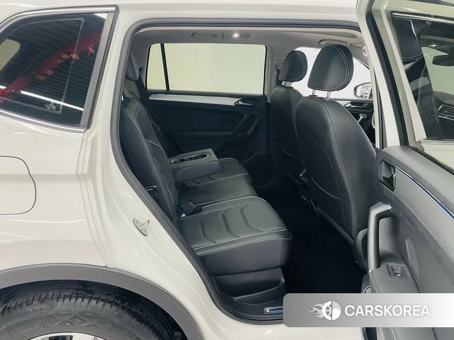 Volkswagen Tiguan L 2020 Белый из Китая, фото 2