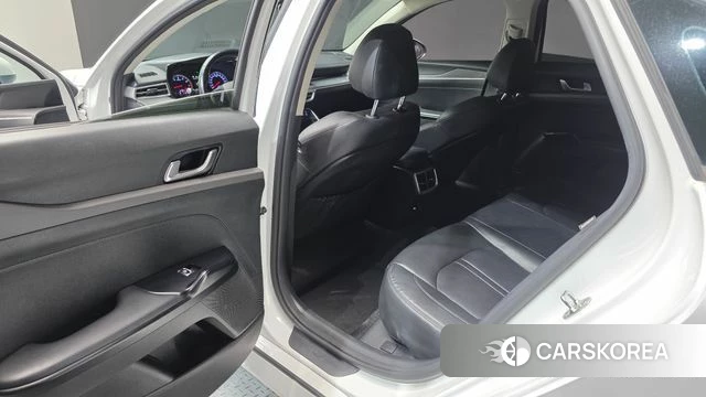 Kia K5 3rd generation 2022 Белый из Кореи, фото 2