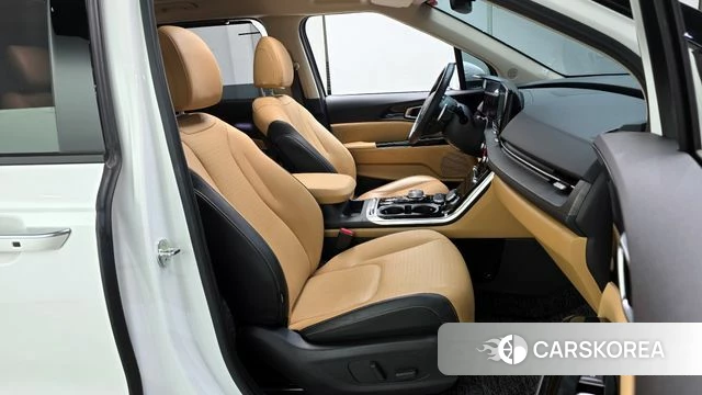 Kia Carnival 4th generation 2023 Белый из Кореи, фото 2