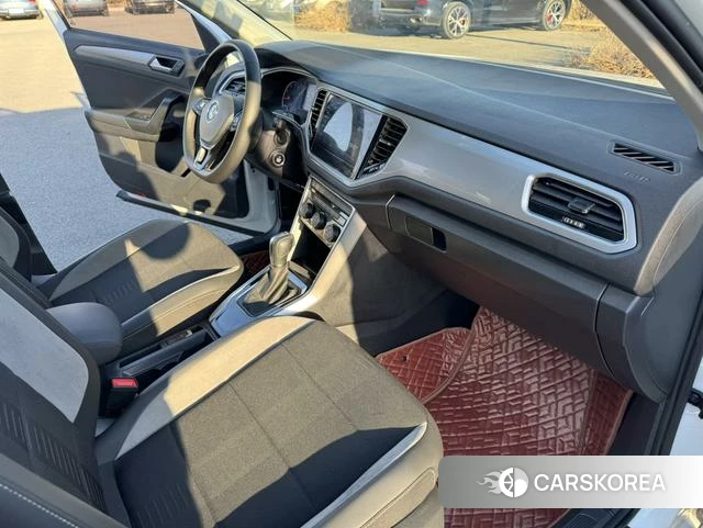 Volkswagen T-Roc 2021 Белый из Китая, фото 2