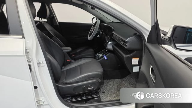 Hyundai Kona Hybrid (SX2) 2023 Белый из Кореи, фото 2