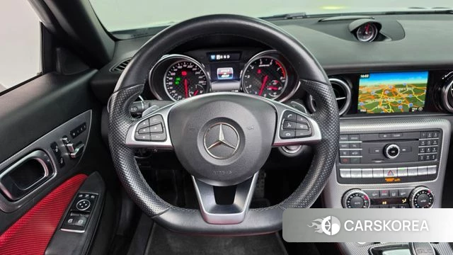 Mercedes-Benz SLC-Class R172 2018 Белый из Кореи, фото 2