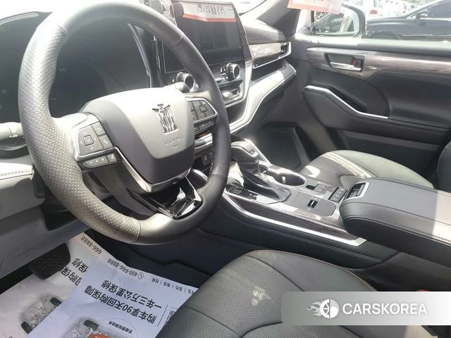 Toyota Crown 2025 Белый из Китая, фото 2
