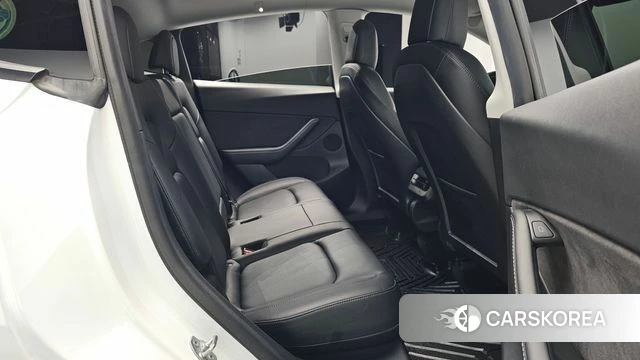 Tesla Model Y 2021 Белый из Кореи, фото 2