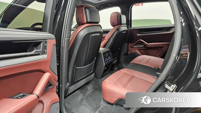 Porsche Cayenne (PO536) 2024 Черный из Кореи, фото 2