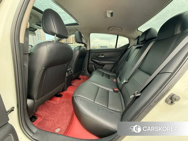 Nissan Sylphy 2023 Белый из Китая, фото 2