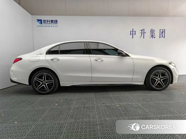 Mercedes-Benz C-class 2024 Белый из Китая, фото 2