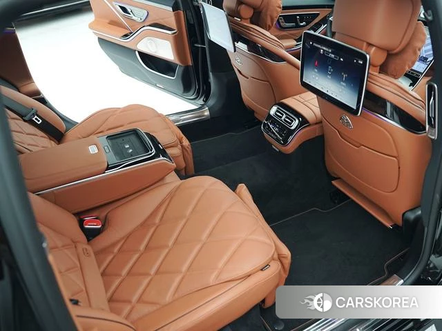 Mercedes-Benz Maybach S-Class 2024 Черный из Китая, фото 2