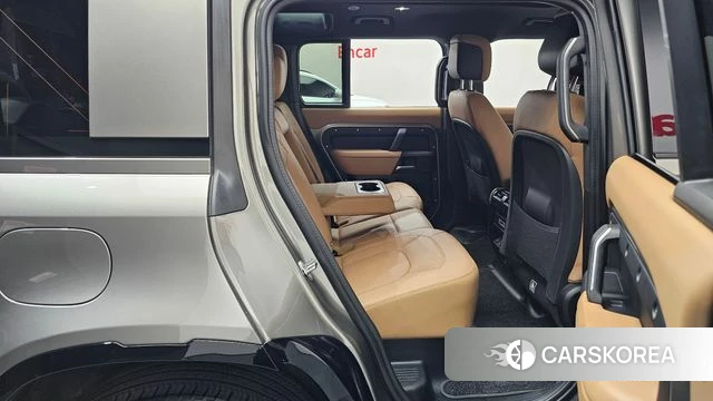 Land Rover Defender (L663) 2025 Цвет тростника из Кореи, фото 2
