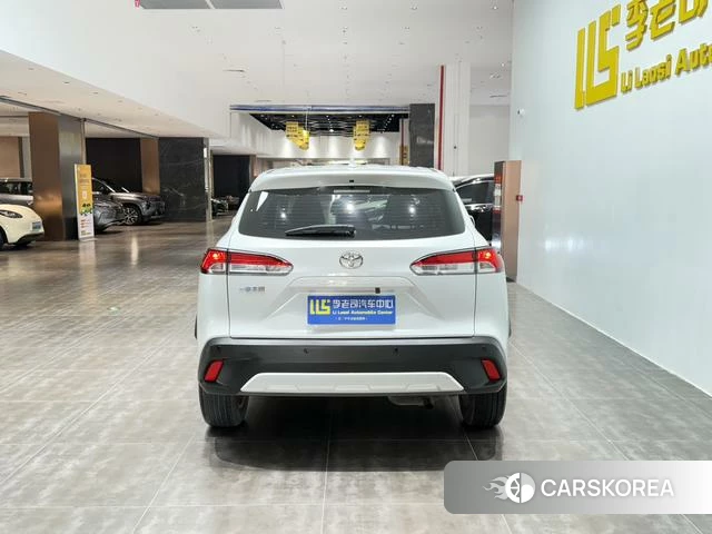 Toyota Corolla 2022 Белый из Китая, фото 2