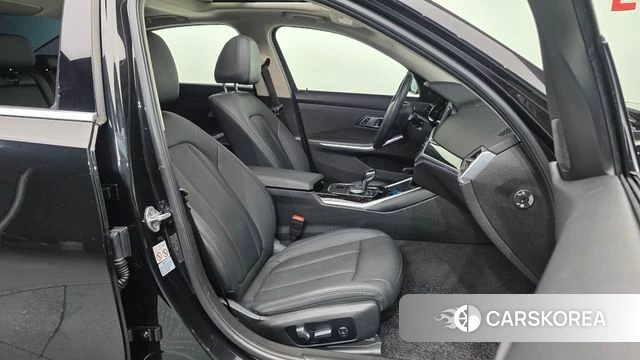 BMW 3 Series (G20) 2019 Черный из Кореи, фото 2