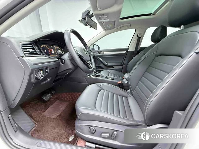 Volkswagen Lamando 2021 Белый из Китая, фото 2