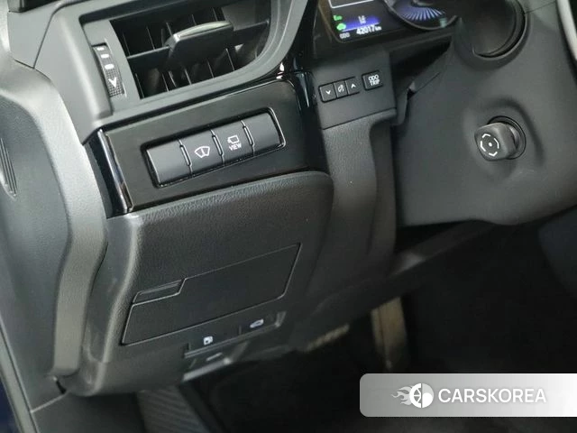 Lexus ES300h 7th generation 2025 Синий из Кореи, фото 2