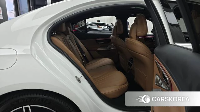 Mercedes-Benz E-Class W214 2024 Белый из Кореи, фото 2