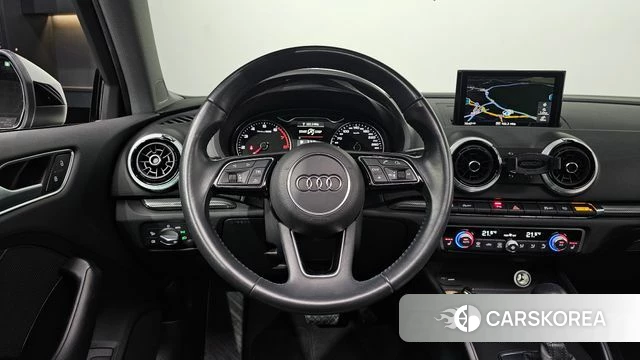 Audi New A3 2018 Черный из Кореи, фото 2