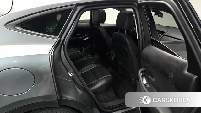 Jaguar E-PACE 2019 Серый из Кореи, фото 2