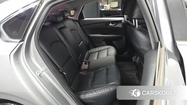 Kia The New K3 2nd generation 2021 Серебристо-серый из Кореи, фото 2