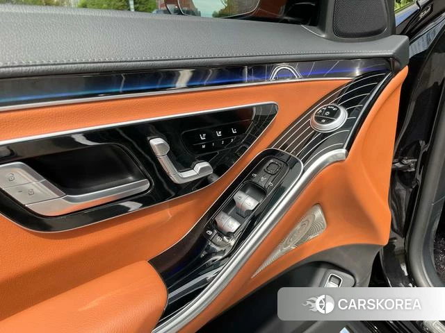 Mercedes-Benz S-Class 2023 Черный из Китая, фото 2