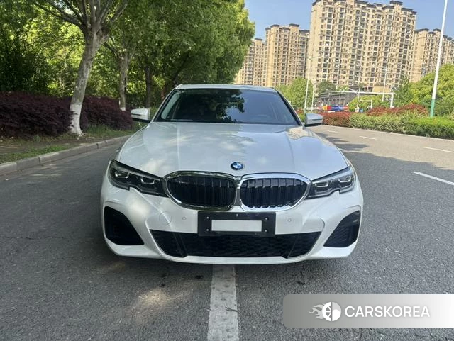 BMW 3 series 2022 Белый из Китая, фото 2