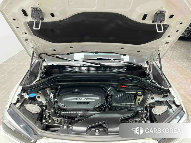 BMW X1 2021 Белый из Китая, фото 2