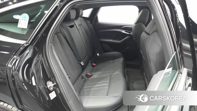 Audi A6 e-Tron 2025 Черный из Кореи, фото 2