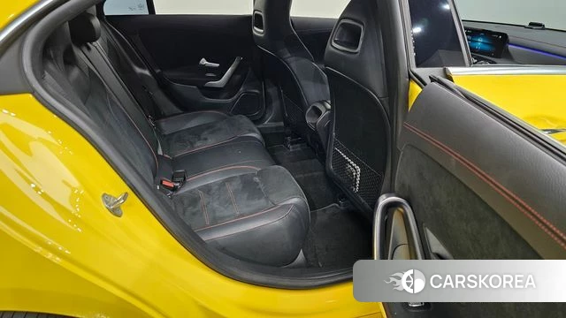 Mercedes-Benz CLA-Class C118 2021 Желтый из Кореи, фото 2