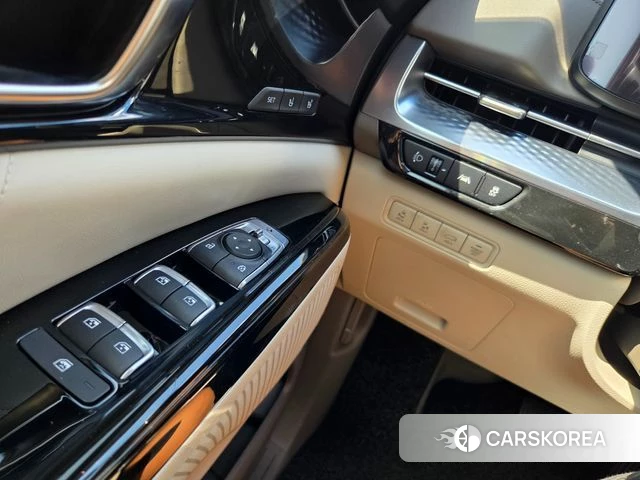 Kia Carnival 4th generation 2021 Белый из Кореи, фото 2