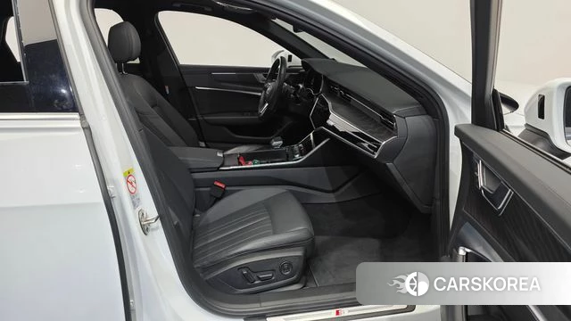 Audi A6 (C8) 2021 Белый из Кореи, фото 2