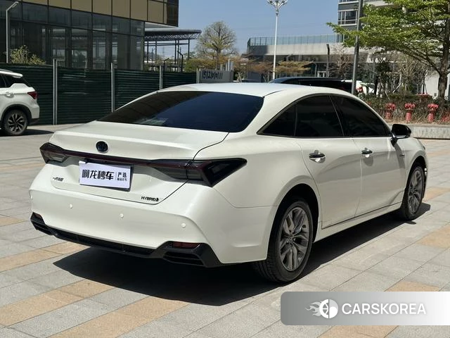 Toyota Avalon 2021 Белый из Китая, фото 2