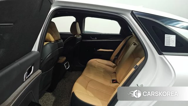 Kia K5 3rd generation 2023 Белый из Кореи, фото 2
