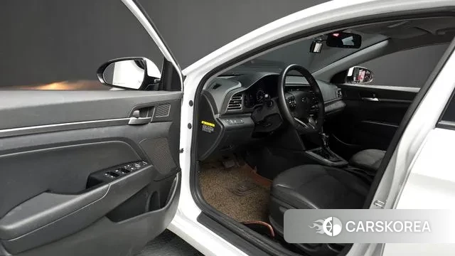 Hyundai The New Avante AD 2019 Белый из Кореи, фото 2