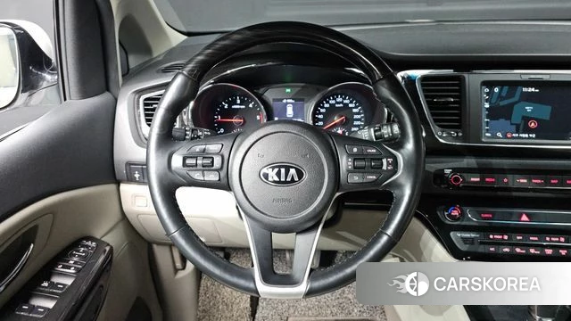 Kia The New Carnival 2018 Белый из Кореи, фото 2