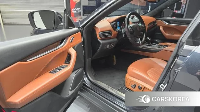 Maserati Levante 2018 Серый из Кореи, фото 2