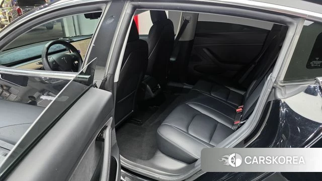 Tesla Model 3 2020 Черный из Кореи, фото 2