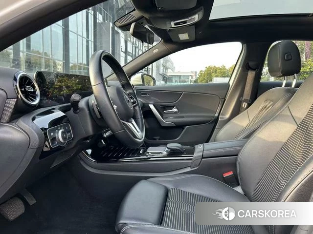 Mercedes-Benz A-Class 2023 Белый из Китая, фото 2
