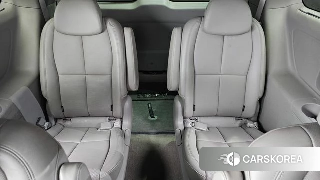Kia The New Carnival 2018 Черный из Кореи, фото 2