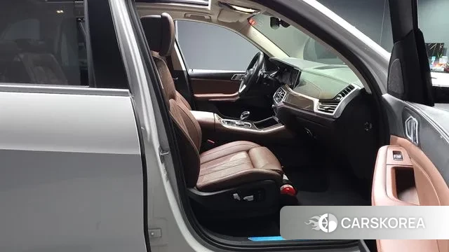 BMW X5 (G05) 2022 Белый из Кореи, фото 2