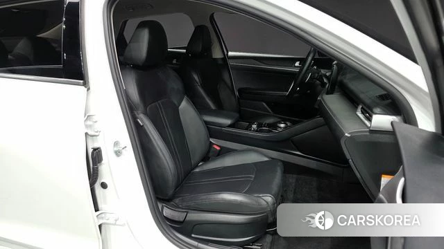 Kia K5 Hybrid 3rd Generation 2022 Белый из Кореи, фото 2